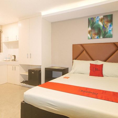 Reddoorz Plus At Seventy Five Inn Near Manila Airport Paranaque City エクステリア 写真