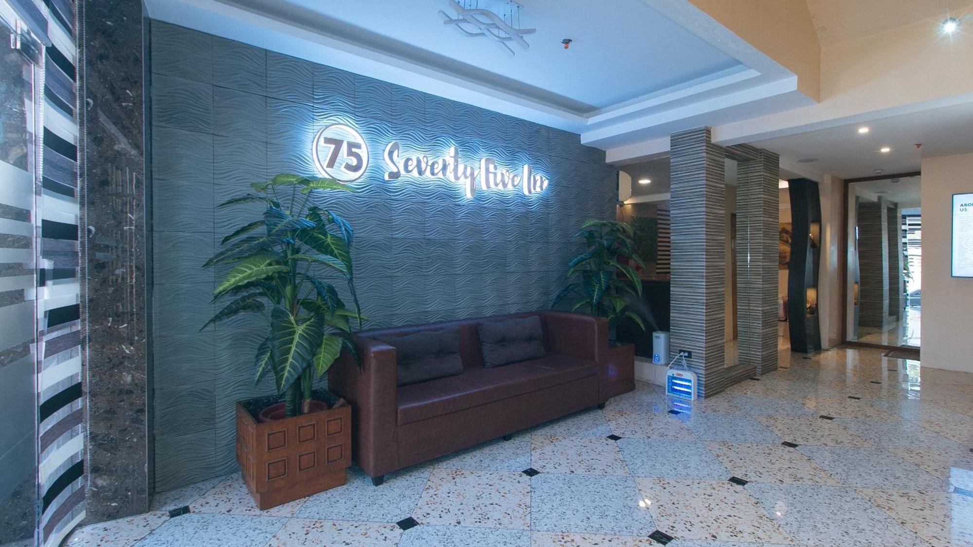 Reddoorz Plus At Seventy Five Inn Near Manila Airport Paranaque City エクステリア 写真