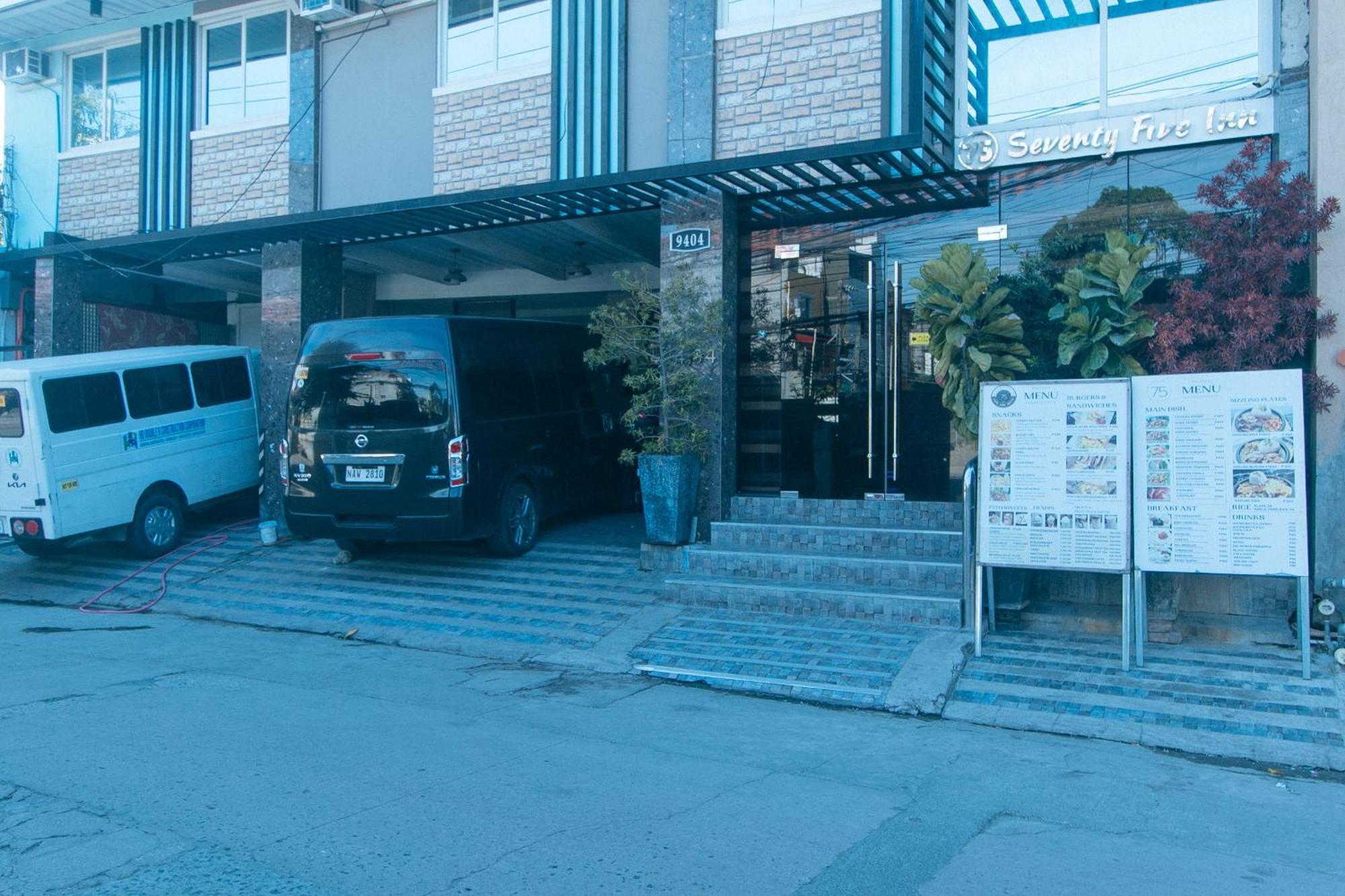 Reddoorz Plus At Seventy Five Inn Near Manila Airport Paranaque City エクステリア 写真