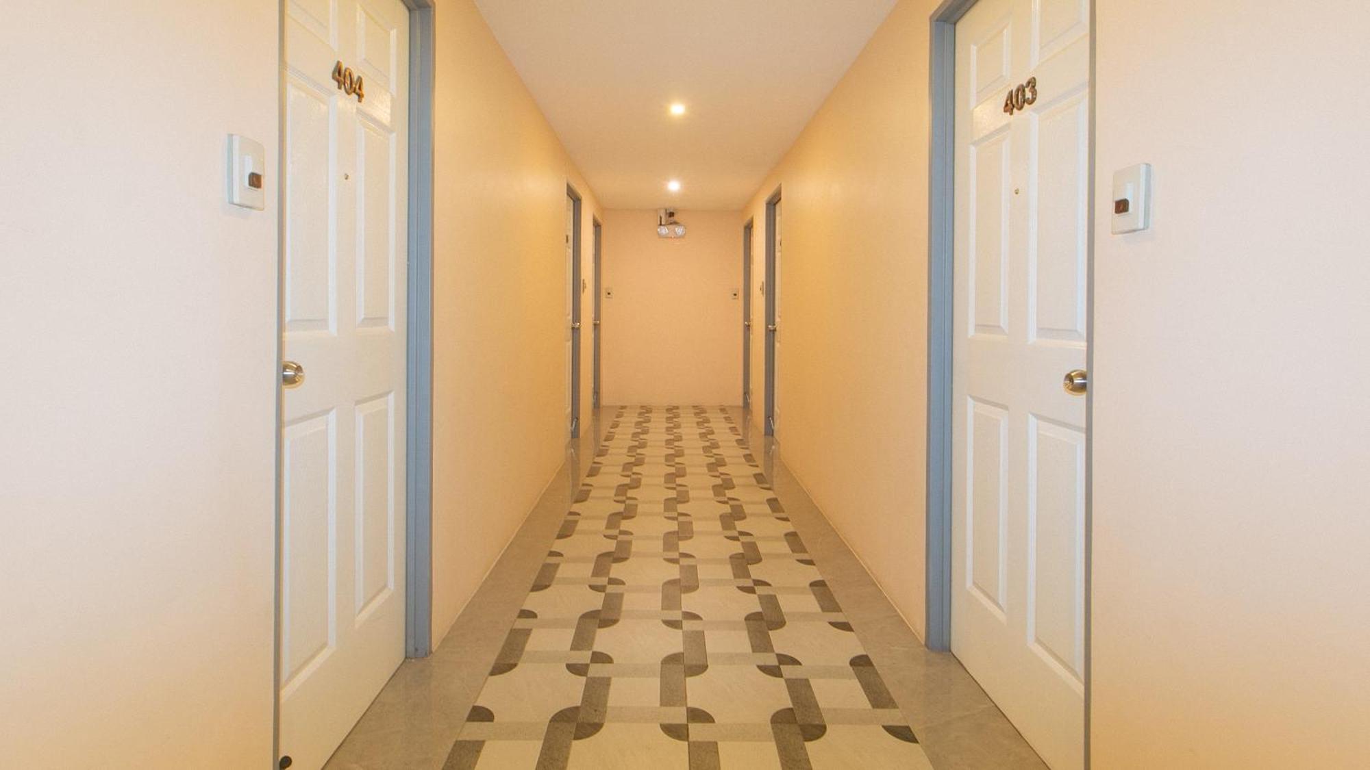 Reddoorz Plus At Seventy Five Inn Near Manila Airport Paranaque City エクステリア 写真