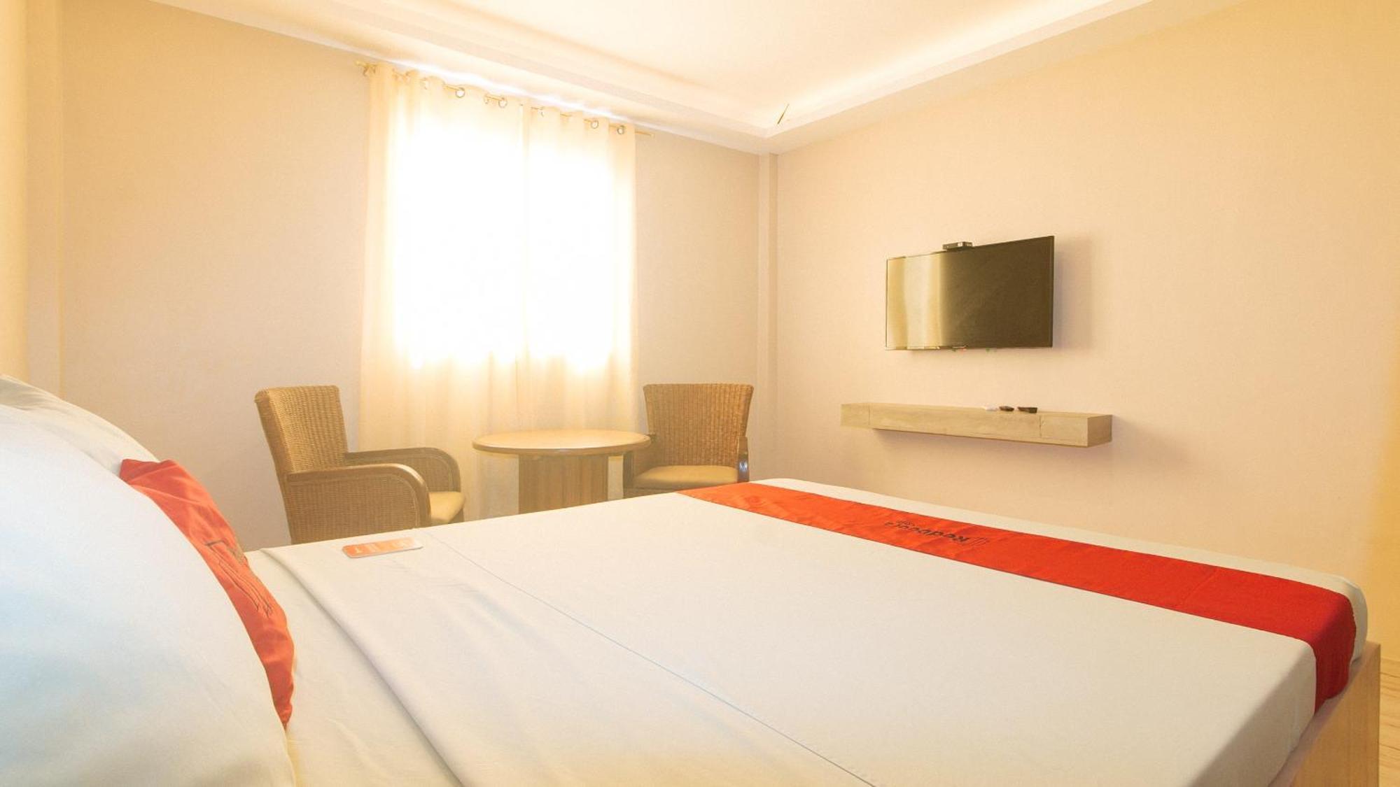 Reddoorz Plus At Seventy Five Inn Near Manila Airport Paranaque City エクステリア 写真