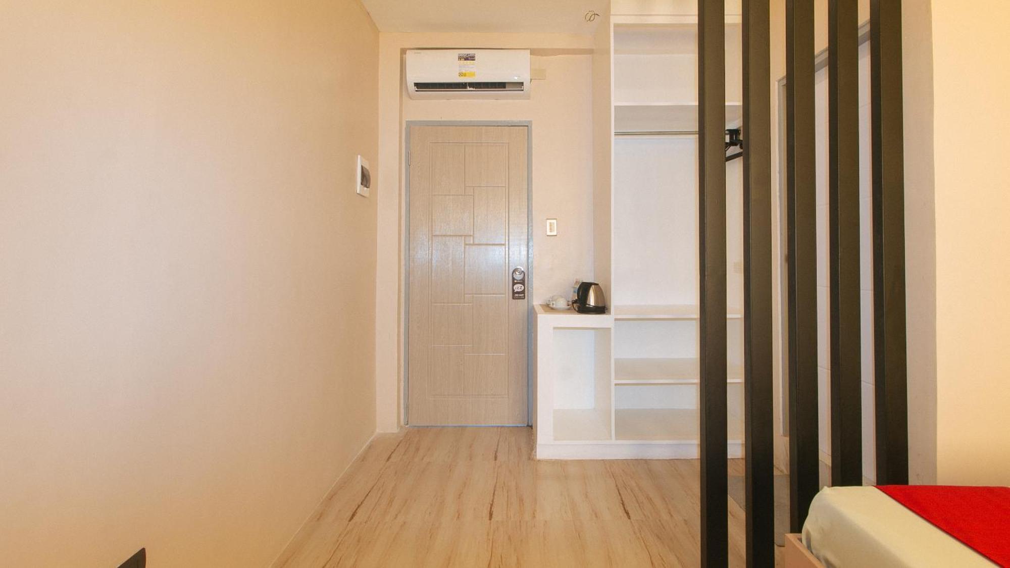 Reddoorz Plus At Seventy Five Inn Near Manila Airport Paranaque City エクステリア 写真